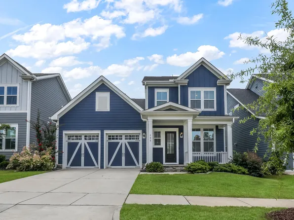 133 Acorn Crossing Rd, Holly Springs, NC 27540