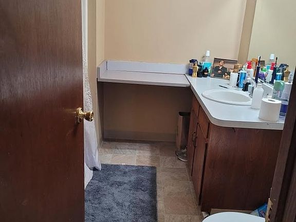 5th image of 74 Westerly St #74