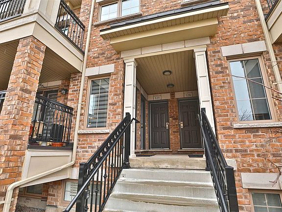2nd image of 2441 Greenwich Dr #125