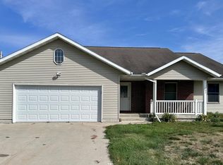 103 Cherrywood Dr, Mabel, MN 55954