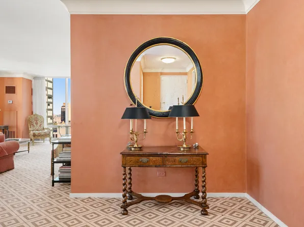 641 5th Avenue image 7 of 15