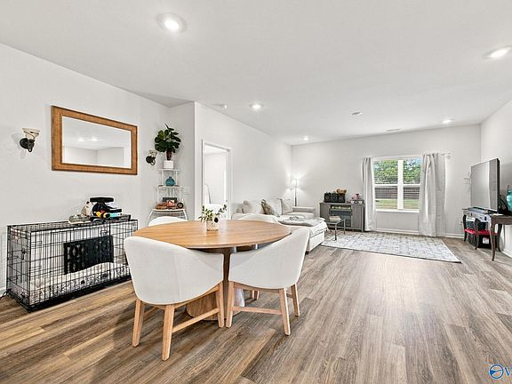 4th image of 172 Shellcracker Ln