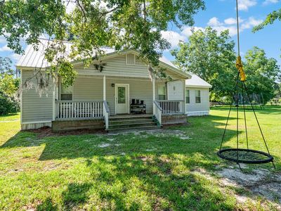 220 West Ave, Wewahitchka, FL, 32465