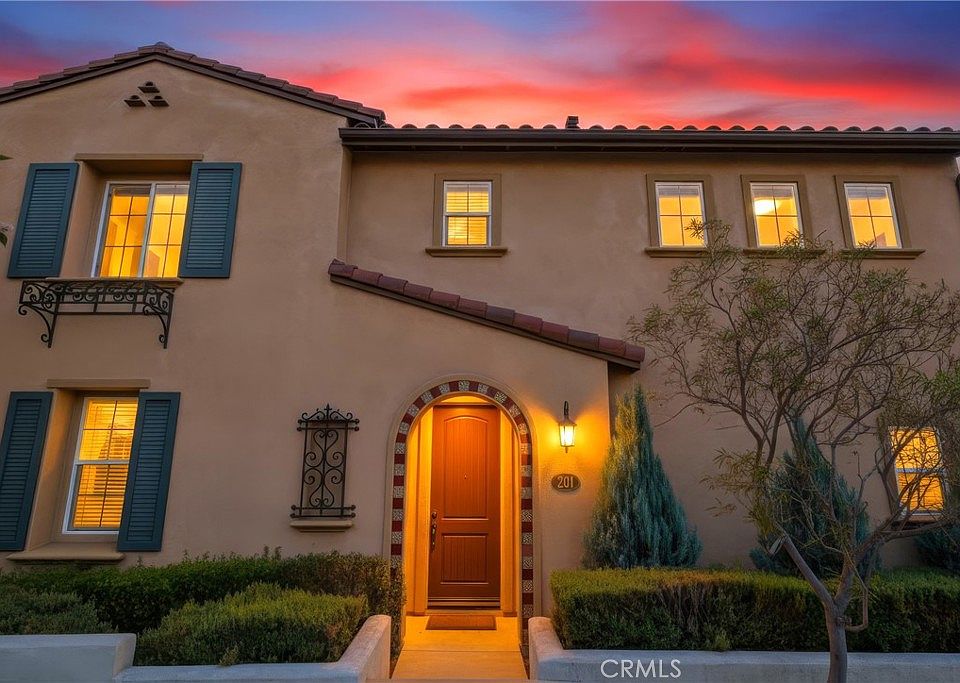 1st image of 201 Encanto Ln