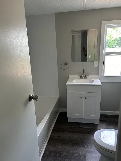 601 Moores Dr — Photo 15