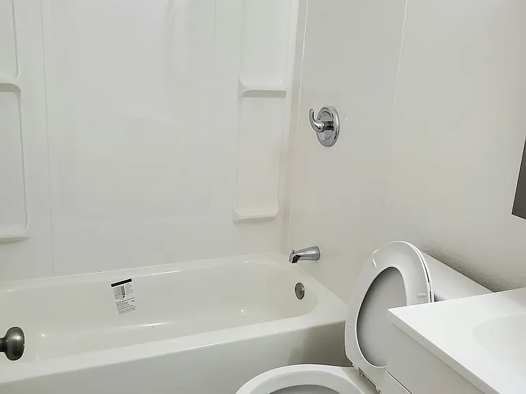 1027 E Villa Marie St — Photo 3
