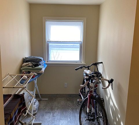 4th image of 43 Park Ave Floor 2