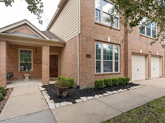 3rd image of 16403 W Yellow Bud Ct