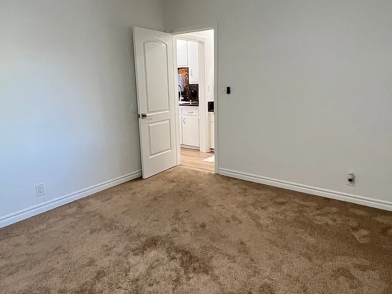 Pinecrest Apartments — Photo 18