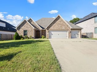 1812 SW Nottingham Ave, Bentonville, AR 72712