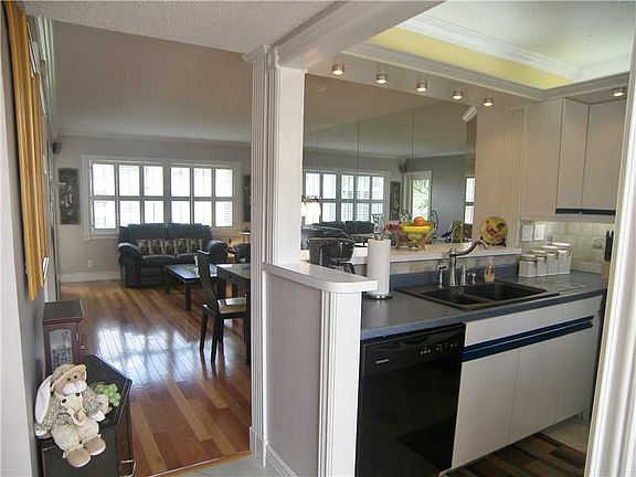 2nd image of 4321 NW 16th St #207C