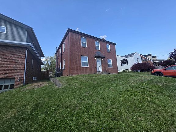 3rd image of 1734-36 Wiltshire Blvd