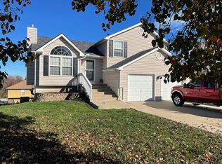 8644 NE 112th St, Kansas City, MO 64157