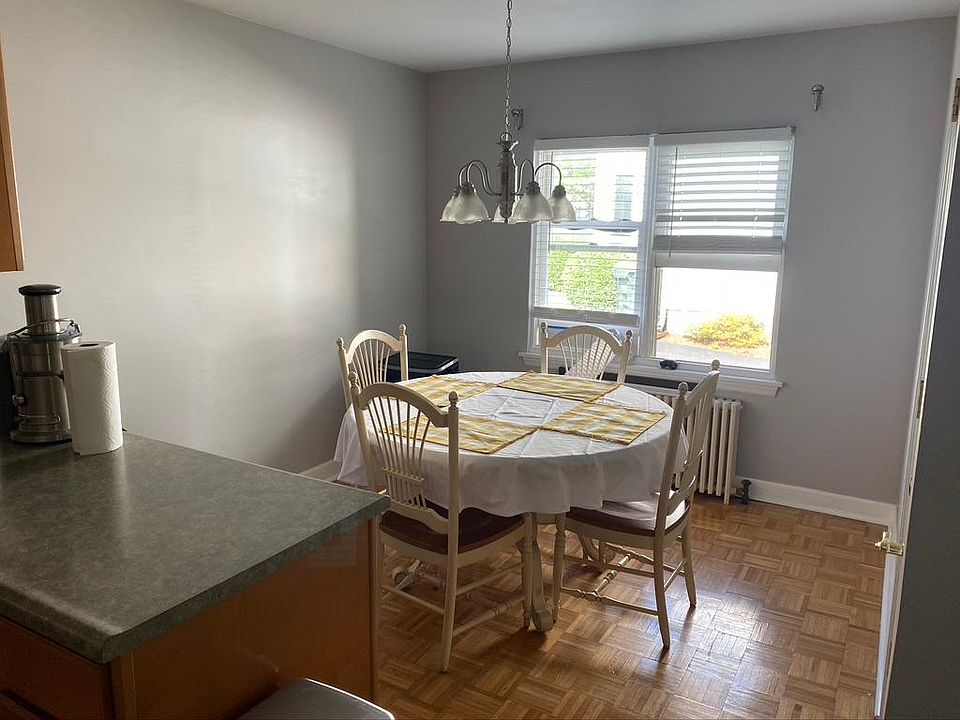 1st image of 532 W Park Ave