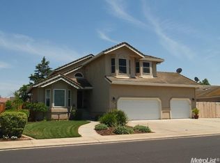 1726 Riesling Way, Escalon, CA 95320