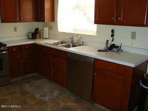 3rd image of 13735 W Utica Dr