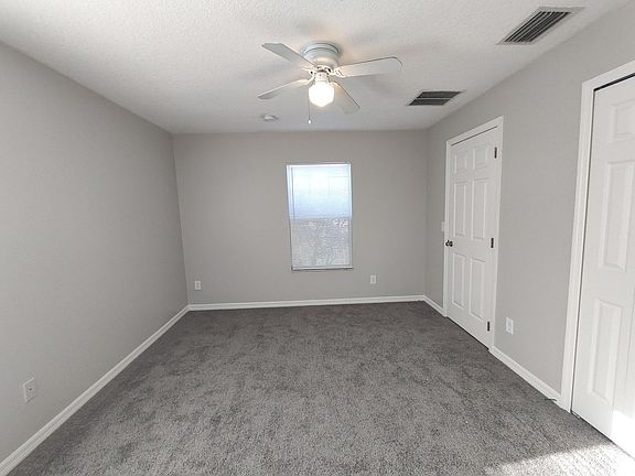 5th image of 218 Grouper Ct