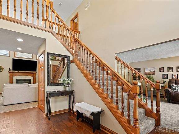5th image of 800 Brookwood Dr