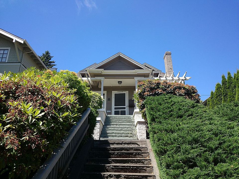 2nd image of 2623 Boyer Ave E