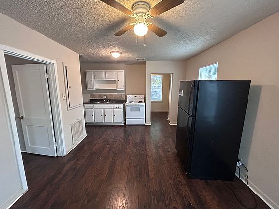 4th image of 617 S Palmetto APT 1