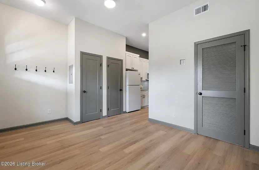 1 bed, 550 sqft, $1,150 — Photo 3