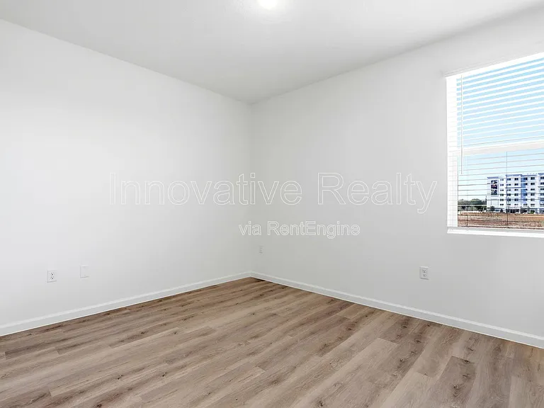Venture Apartments — Photo 161