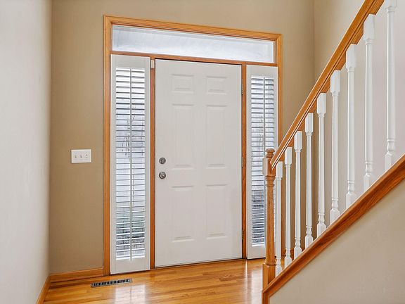 5th image of 13655 Couchtown Ave