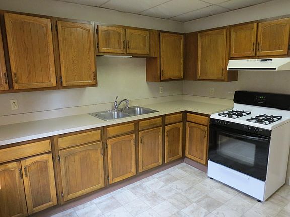 4th image of 219 Boileau Pl #A