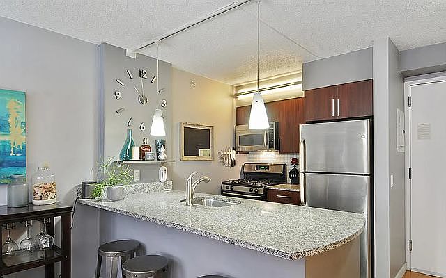 1st image of 555 W 23rd St APT N7r