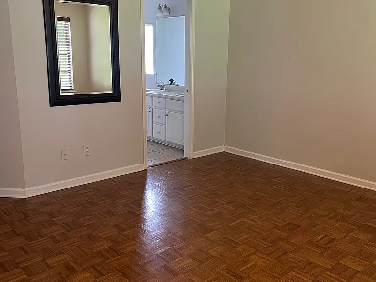 412 Fulton Dr — Photo 18