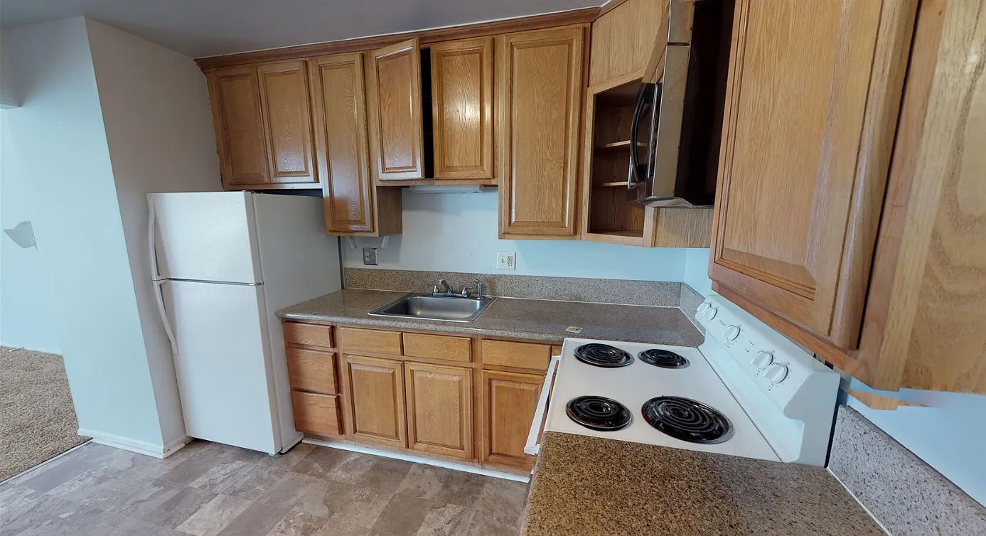 723 South Main Street - #2 — Photo 3