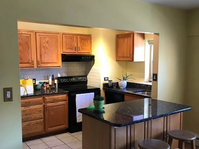4960 N Marine Dr #419 — Photo 13