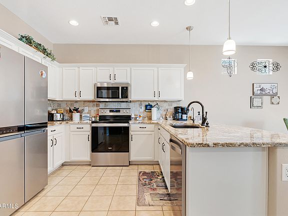 4th image of 42076 W MILLER Lane