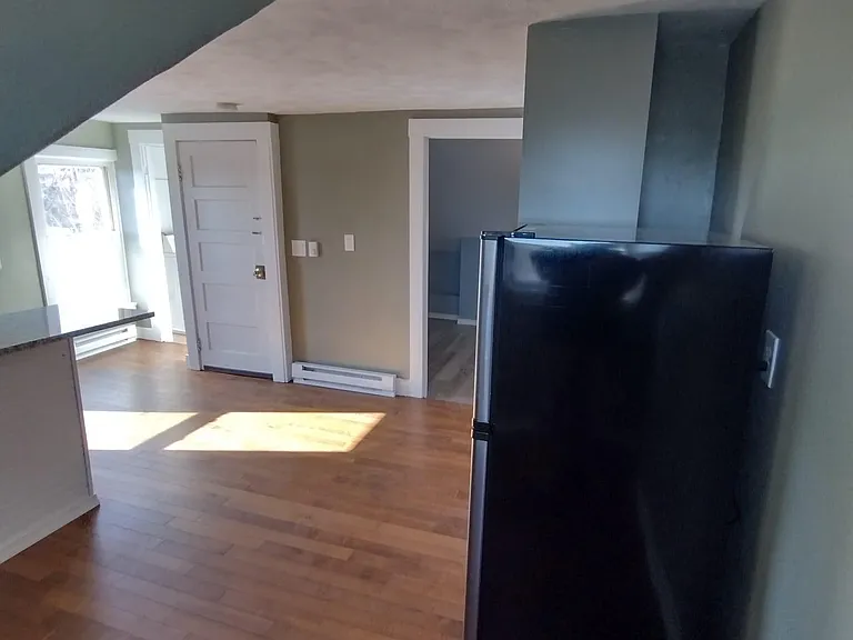 235 Pleasant St #3 — Photo 9