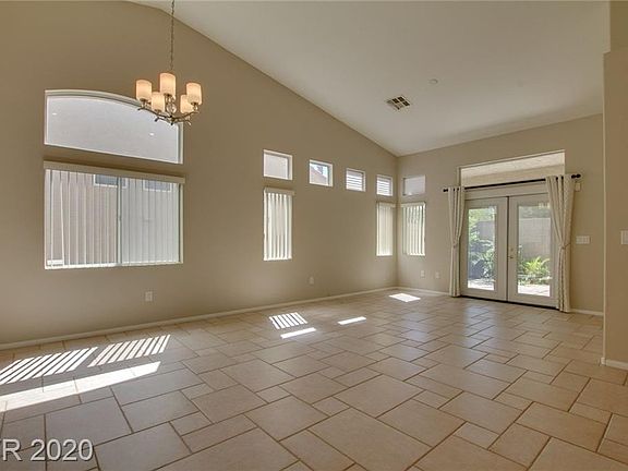 4th image of 9691 Donner Springs Ave