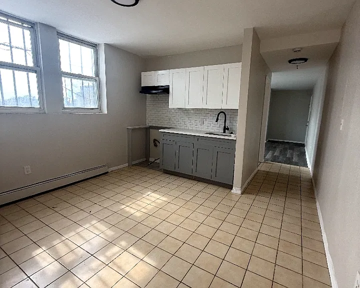 572 Springfield Ave #L2 — Photo 1