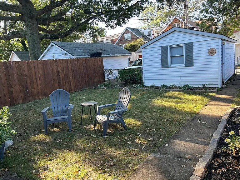 5440 Pernod Ave — Photo 11