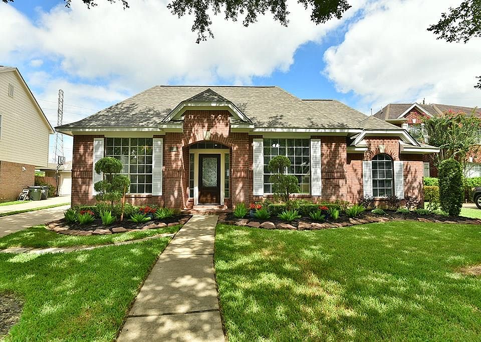 1st image of 2350 Plantation Bend Dr