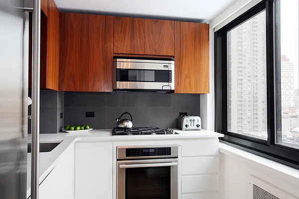 Sold by Compass | media 3