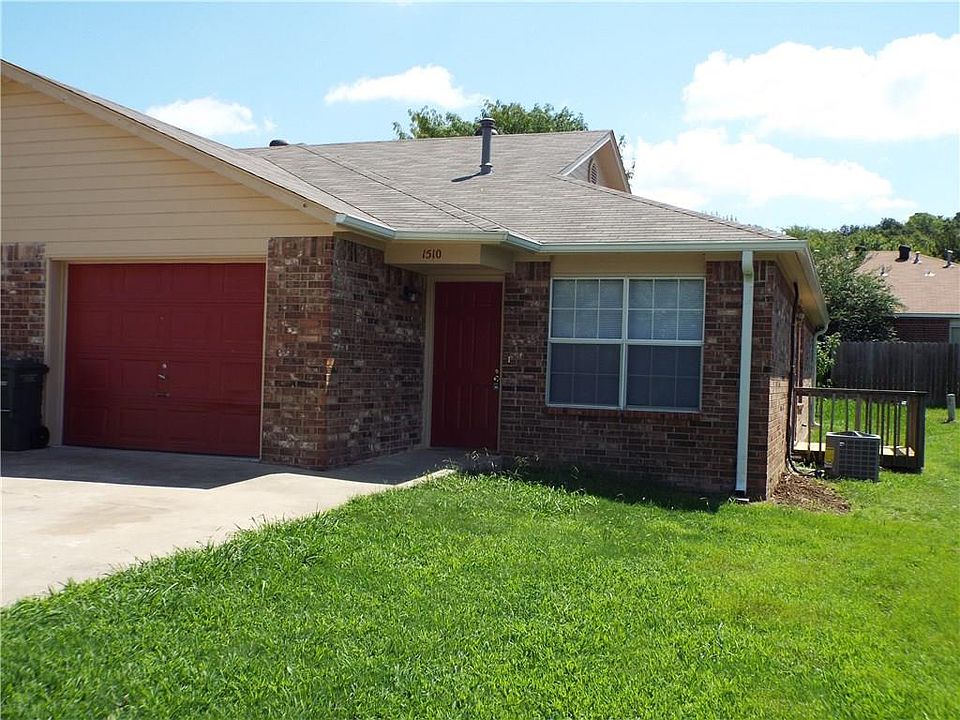 1st image of 1512 N Bernice Dr