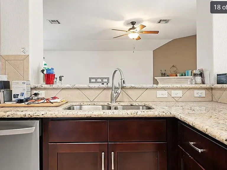 1413 Haley Gray Dr — Photo 2