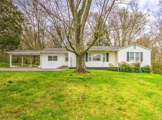 210 N Dogwood Rd, Powell, TN 37849