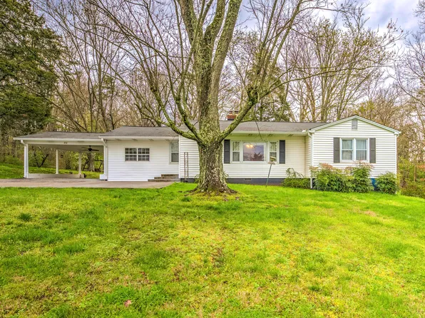 210 N Dogwood Rd, Powell, TN 37849