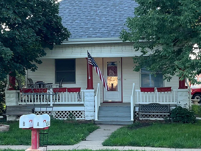 6540 Platte Ave — Photo 1