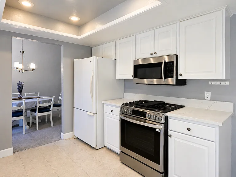 8015 NE 121st St — Photo 5