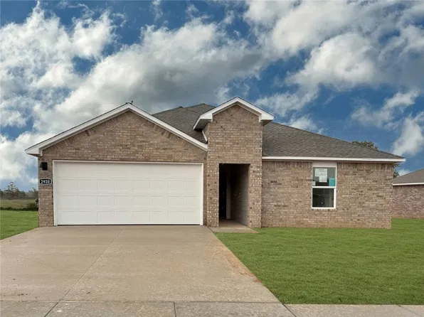 3130 Laredo Ln, Centerton, AR 72736