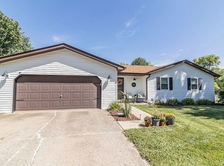 11 Pat Dr, Collinsville, IL 62234