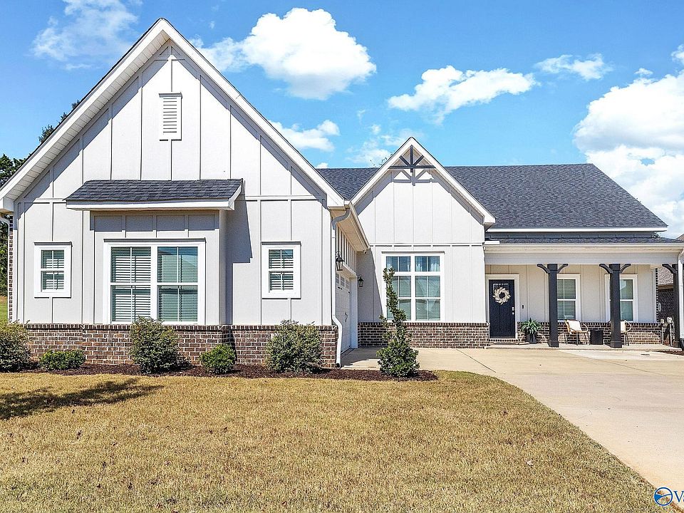 1st image of 307 Anna Dora Way
