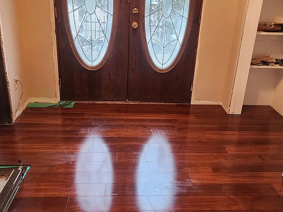 3rd image of 9105 Kinlock Dr