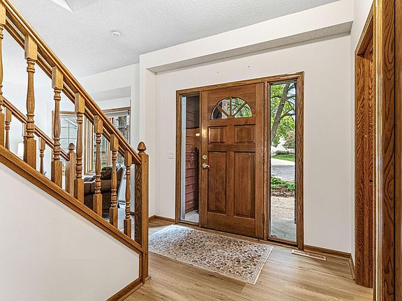 4th image of 1130 Dove Ct